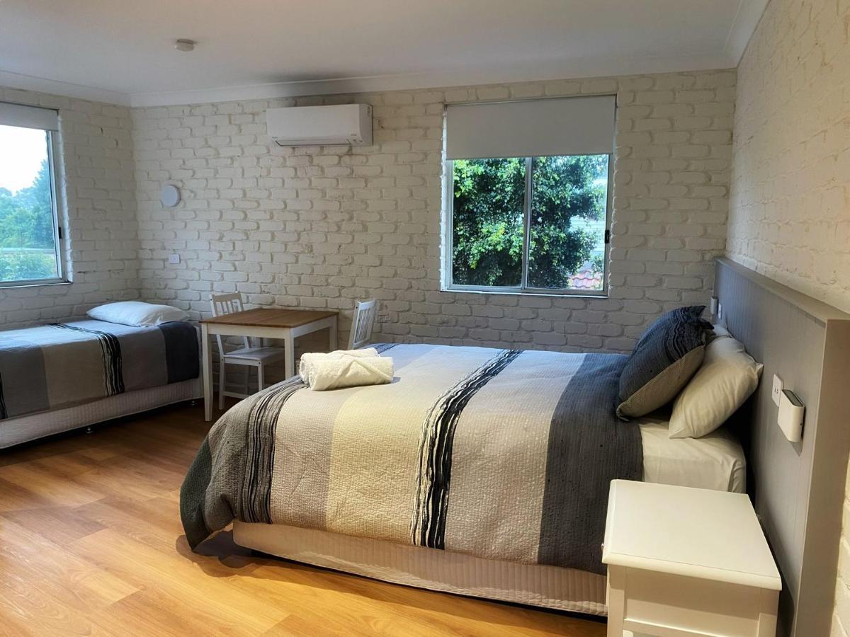 Bay House Motel Bateau Bay Εξωτερικό φωτογραφία