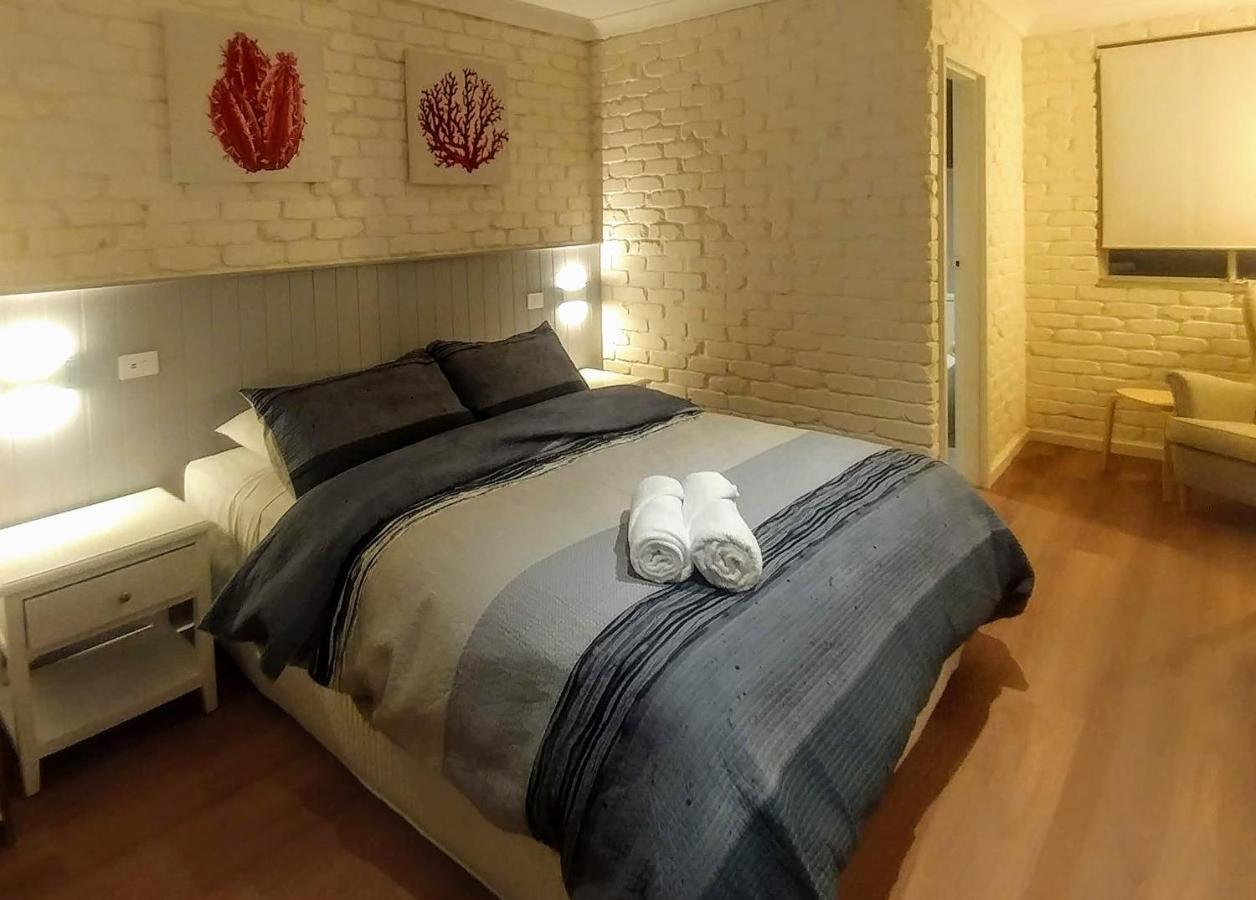Bay House Motel Bateau Bay Εξωτερικό φωτογραφία